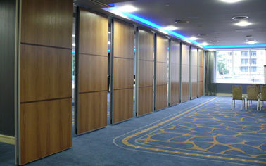 Składane ściany działowe o wysokości 4000 mm Przegródki do sal konferencyjnych Profil ze stopu aluminium