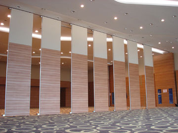 Akustyczne przesuwne ściany ruchome Złożyć podłogę do sufitu Ściana działowa do sali konferencyjnej