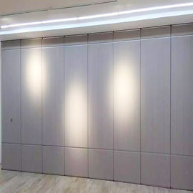 Ściany działowe z płyt melaminowych, składane przesuwne drzwi do sal konferencyjnych