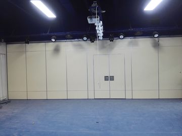 Wewnętrzna dekoracyjna rozsuwana przegroda Akustyczna sala konferencyjna Przekładki Szerokość panelu 1230 mm