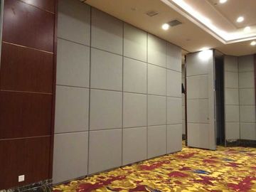 Wielokolorowe akustyczne ruchome ścianki działowe dla sali konferencyjnej o wysokości 4m