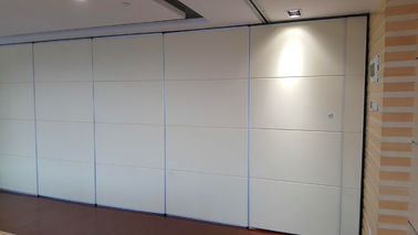 Multi Color Commercial Floor To Ceiling Room Partitions Płyta MDF + materiał aluminiowy