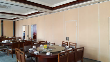 Składany materiał dźwiękochłonny Obsługiwane ściany działowe dla restauracji Ekonomiczne