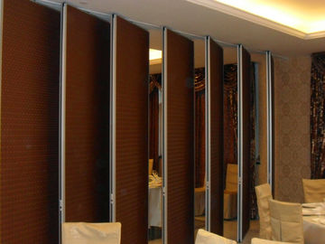 Składane, dźwiękoszczelne sale konferencyjne Ściany działowe biurowe z elastycznym systemem zawieszania