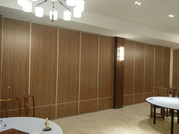 Materiał dźwiękochłonny Drewniane ścianki działowe przesuwne biurowe na salę konferencyjną