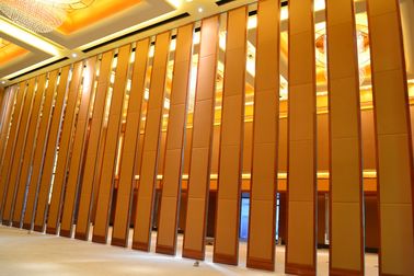 Top Hunge System Ruchomy pokój Partition For Hotel Hall bankietowy / akustycznie obsługiwane ściany