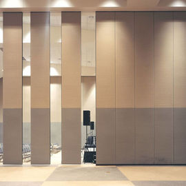 System akustycznych drewnianych drewnianych ścianek działowych do hotelowej sali balowej