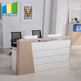Biurko drewniane biurowe / Wygodne krzesło biurowe z siatką Zakrzywione okrągłe szkło malarskie