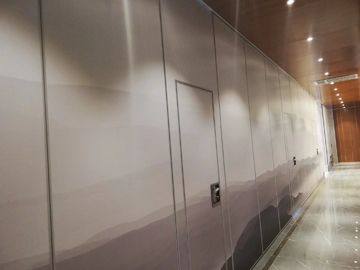 Zdejmowane drzwi przesuwne Acoustic Partition Wall Hanging Ceiling Track do sali bankietowej
