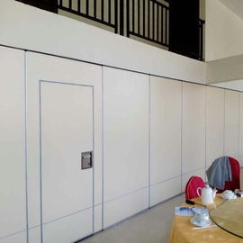 Nowoczesna drewniana ścianka działowa akustyczna do klasy szkolnej Maks. Wysokość 6000 mm