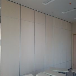 Dostosowane dźwiękoszczelne składane drzwi rozdzielacza 85 mm Ściany działowe do sali bankietowej hotelu
