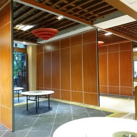 Factory Direct Dźwiękoszczelne drewniane składane biuro Ruchome ścianki działowe do hotelu