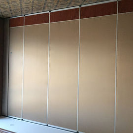 Akustyczne składane ścianki działowe z drewnianego materiału do centrum szkoleniowego