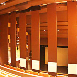 Składane ścianki działowe z wykończeniem melaminowym do sali bankietowej / sali balowej