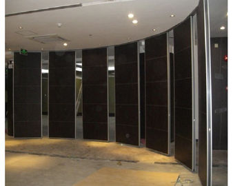 Akustyczna składana wysoka sala bankietowa Drewniane przesuwne ruchome ścianki działowe dla hotelu