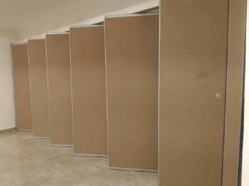 Przesuwne ścianki składane z dźwiękoszczelnymi przegrodami i ruchome ściany akustyczne