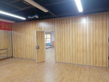 Multi Color Acoustic Room Divider Przesuwne składane ścianki akustyczne do sali bankietowej