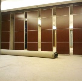 85 Typ Dźwiękoszczelne ruchome ściany działowe Drzwi składane do kościoła szpitala Auditorium