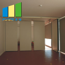 Aluminiowa bi-składana drzwi Sala bankietowa Ruchome ścianki działowe Wielofunkcyjna hala dźwiękoszczelna ścianka działowa sterowana