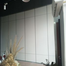Sala konferencyjna Dźwiękoszczelne ruchome ścianki działowe Akustyczne składane ścianki działowe dla hotelu
