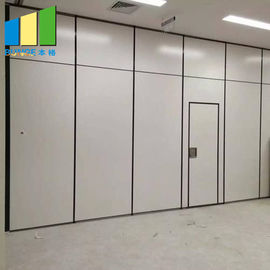 Malezja Aluminiowa składana ścianka działowa Ruchome akustyczne drzwi działowe do pokoju konferencyjnego