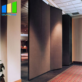 Dźwiękoszczelne przesuwane ściany działowe 4 metry Powierzchnia tkaniny na salę konferencyjną w restauracji