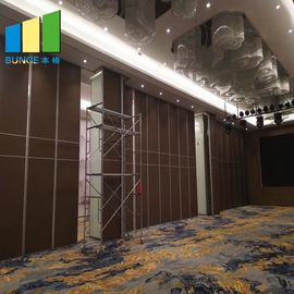 Dostosowane ruchome ścianki działowe z materiału melaminowego do biurowej sali konferencyjnej