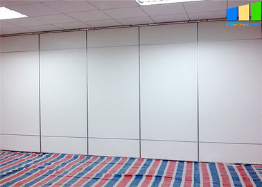 Ruchome ściany działowe z białej melaminy Aluminiowa rama Składany panel Dostosowane biuro