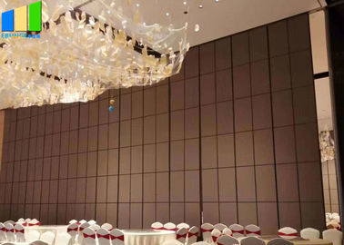 Biurowe dźwiękoszczelne ścianki działowe Ruchome drewniane wykończenie Aluminiowa rama do sali weselnej