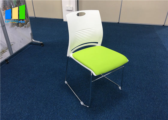 Meble biurowe Stanowisko pracy Biurko Nowoczesny design Dzieci Badanie Tkaniny Plastikowe krzesło biurowe do układania w stosy