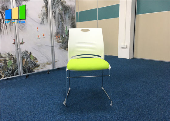 Meble biurowe Stanowisko pracy Biurko Nowoczesny design Dzieci Badanie Tkaniny Plastikowe krzesło biurowe do układania w stosy