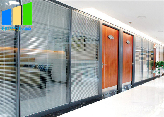 Dostosowana wewnętrzna demontowalna tymczasowa szklana przegroda biurowa z aluminiową ramą