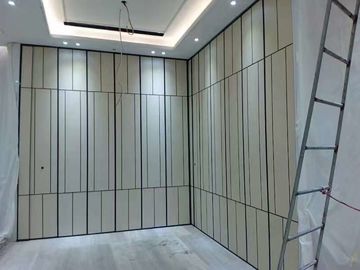 Aluminiowe ściany przesuwne o wysokości 4 metrów / dzielniki ruchome