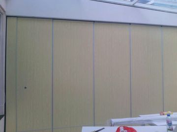 Aluminiowe kółka przenośne drewniane przesuwne panele ścienne na wystawę