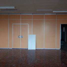 85 mm dostosowana kolorowa ściana partycji akustycznych dla biurowej klasy dźwiękochłonnej komercyjnej