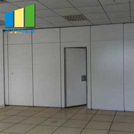 System akustycznych ruchomych ścian działowych 65 mm Produkcja systemu do biurowej sali bankietowej
